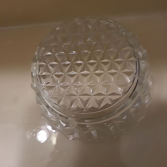 Vintage Powder Box - Picture 3 of 5